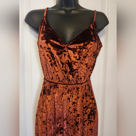 Show Me Your Mumu The Richards Jumpsuit Copper Crushed Velvet Size Small EUC - Picture 6 of 7
